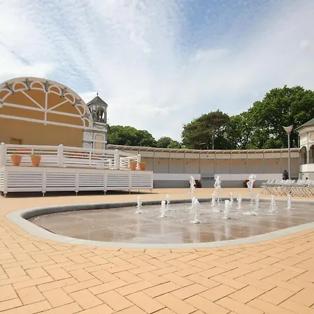 Terrasse, Gratis Nutzung Vom Ahoi Erlebnisbad Und Sauna In Sellin - Meeresblick 43