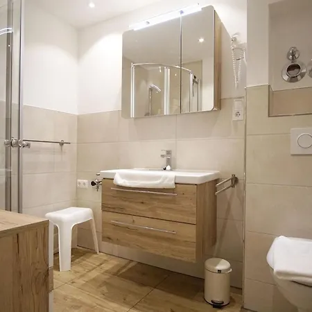 Terrasse, Gratis Nutzung Vom Ahoi Erlebnisbad Und Sauna In Sellin - Meeresblick 43 Apartment *